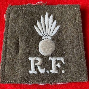 WW1 Royal Fusiliers slip-on shoulder title