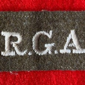 WW1 R.G.A. slip-on shoulder title