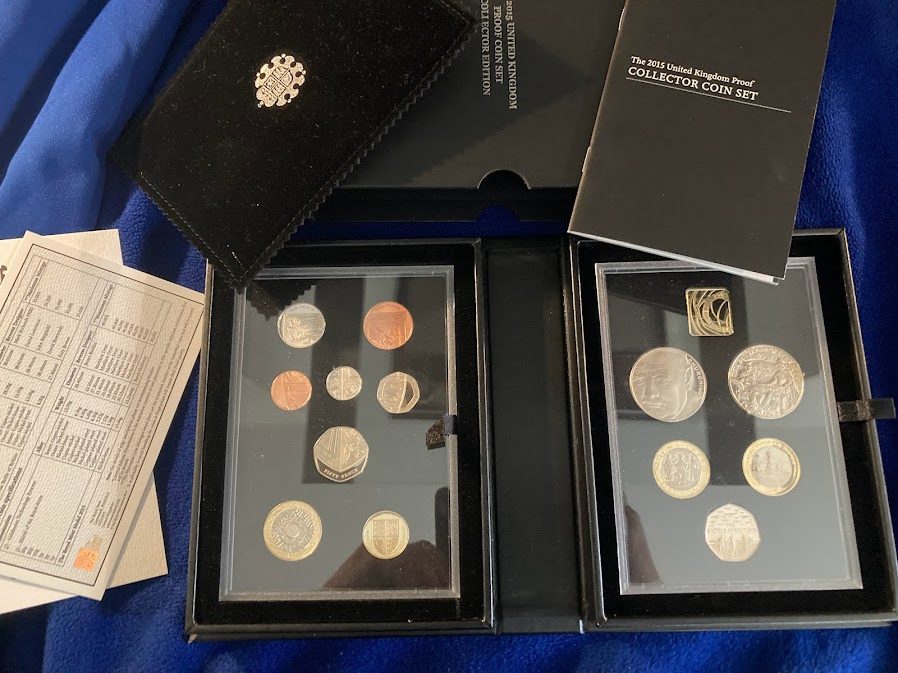 2015 United Kingdom Proof Coin Collector Set - Medals And Memorabilia