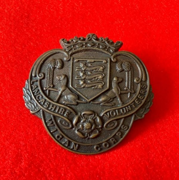 Lancashire Volunteers Wigan Corps bronze cap badge